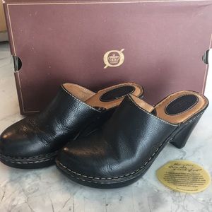 Born Loggia Black Leather Heeled Clog Size(8)